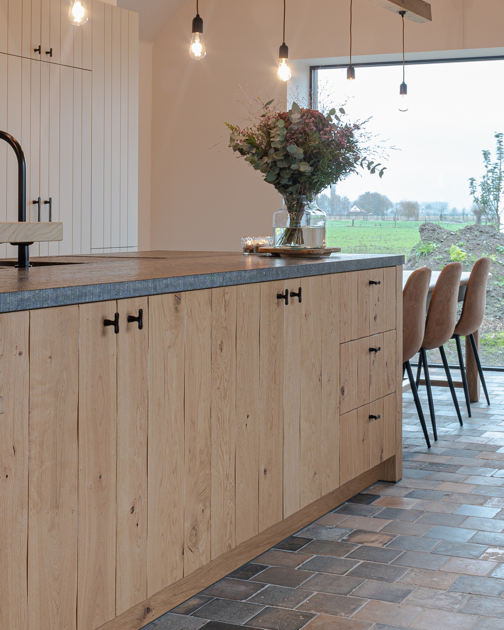 Warm, doorleefd en tot in de kleinste details uitg…