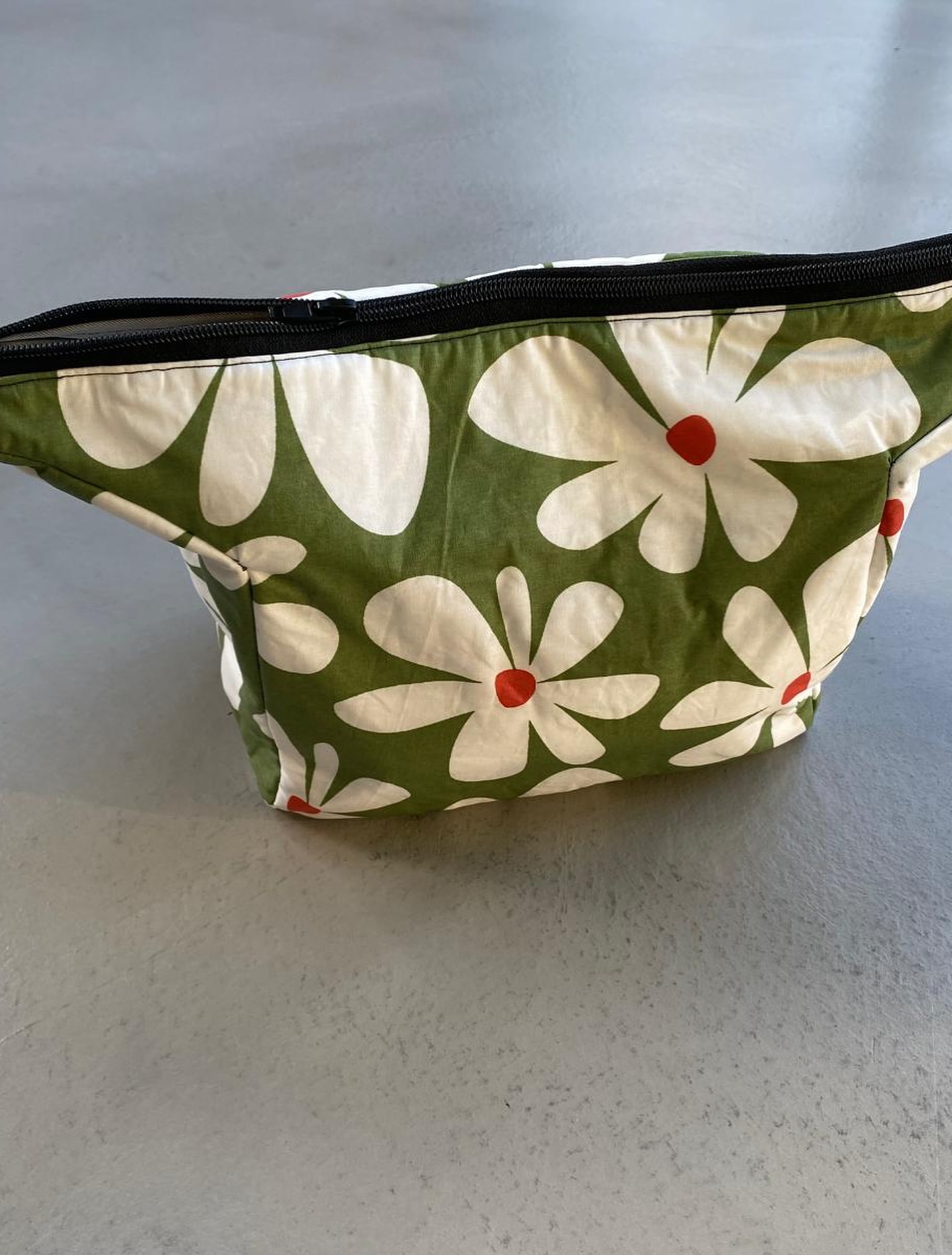 Marché de Noël d’Elven : La saison de Noël et ses marchés approchent à grands pas, et pour l’occasion, voici en avance, quelques une des fabrications de nos couturières.. ✨
Hate de vous retrouver sur le marché de Noël d’Elven les 29 et 30 novembre 🎅