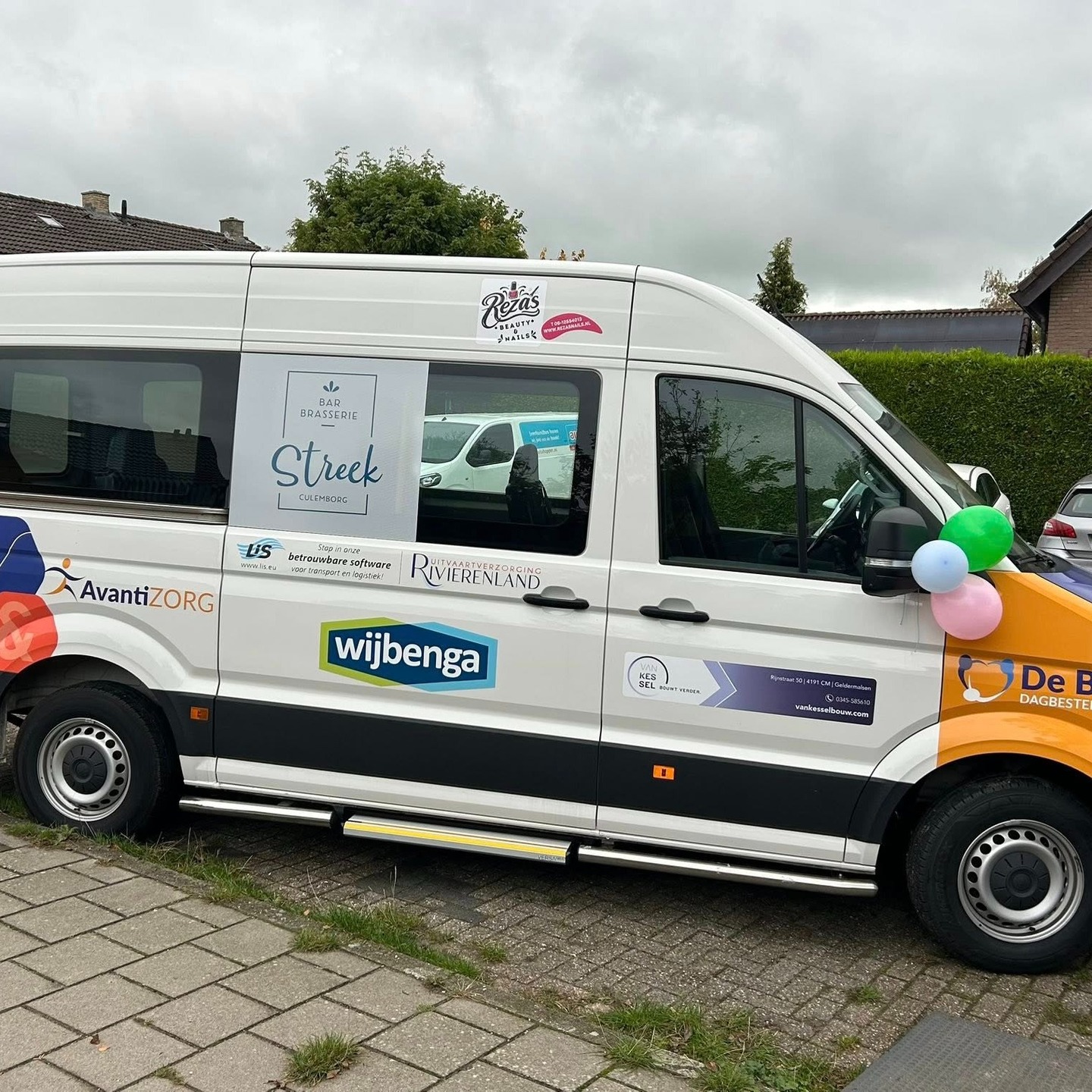 Zorgbus dagbesteding #AvantiZORG Beesd! "De nieuwe bus brengt onze deelnemers meer dan alleen vervoer — ze biedt vrijheid, verbinding en de kans om samen op pad te gaan".