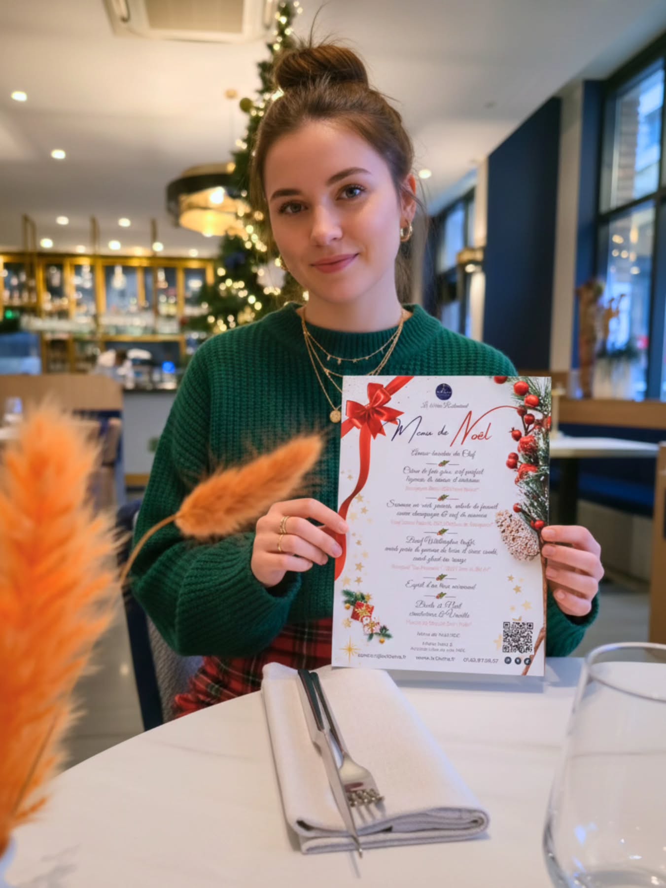 Aujourd’hui, Jessica vous présente notre Menu de Noël.
Voici le menu complet :
✨ Amuse-bouches du Chef
✨ Crème de foie gras, œuf parfait
Légumes de saison et marrons
Bourgogne Blanc 2023 Henri Boillot
✨ Saumon mi-cuit, panais, salade de fenouil
Sauce champagne et œuf de saumon
Tokaji Szamorodni Édes 2023 Château de Sarospatak
✨ Bœuf Wellington truffé
Mash purée de pomme de terre et vieux comté,
Navet glacé vin rouge
Bourgueil « Les Marsaules » 2020 Dom du Bel Air
✨ Esprit d’un trou normand
✨ Bûche de Noël
Cranberries & Vanille
Muscat de Siracusa Dom Pollo
Pour toute information, réservation, téléchargement des menus ou pour consulter la carte :
lien en bio
📞 01 60 97 99 57
📧 contact@le10vins.fr
📲 Instagram : @le10vinsrestaurant
📍 33 Rte de la Frm du Pavillon, 77600 Chanteloup-en-Brie
#le10vinsrestaurant #menudenoel #noel2025 #menuchef #valdeurope