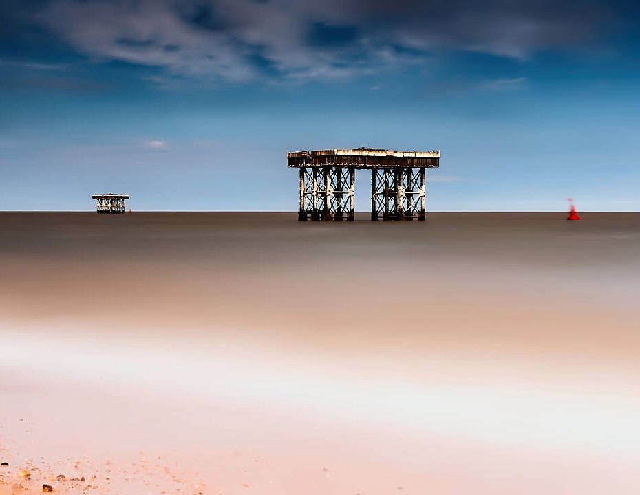 Une pose longue de 30 secondes pour transformer le mouvement de l’eau en un miroir de soie et donner à ces structures une dimension presque surréaliste. ✨
📷beartomcat
Pour obtenir une telle clarté et une neutralité des couleurs parfaite, le secret réside dans la qualité du verre. Chez Kase Filters, nous concevons nos filtres en verre optique haute définition, résistants aux chocs et dotés de revêtements nano-hydrophobes pour vous accompagner sur tous les terrains, même les plus rudes.
Que vous soyez adepte des filtres circulaires, du système magnétique ou des filtres carrés 100mm, notre matériel est pensé pour libérer votre créativité sans aucun compromis sur la piqué de l’image.
🔥 OFFRE DE FIN D’ANNÉE 🔥
L’année touche à sa fin, mais vos plus belles photos restent à venir. C’est le moment idéal pour craquer sur le kit de vos rêves ou offrir (se faire offrir !) le meilleur de la technologie optique.
Profitez de nos conditions privilèges actuellement disponibles sur notre boutique en ligne. Ne tardez pas : vous avez jusqu’au 31 décembre pour bénéficier de nos tarifs préférentiels et attaquer 2026 avec un matériel de pro.
👉 Cliquez sur le lien en bio pour voir les stocks disponibles !