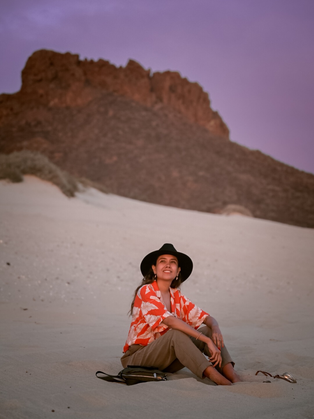 Este año @travelvideoblogger (Iosu), organizador del evento, no estará solo sobre el escenario presentando el evento. Tenemos el enorme orgullo de anunciar que la creadora de contenido mexicana @marieldeviaje co presentará BIRRATOUR 2026.
Mariel Galán es periodista y creadora de contenido, con más de dos décadas recorriendo el mundo, contando historias, abriendo rutas y poniendo el nombre de México muy en alto.
Y por si eso fuera poco… recientemente fue reconocida con el Ángel del Turismo como Mejor Generadora de Contenido del Año en México, y este año también formó parte de la lista de los 50 Líderes del Turismo Español de Forbes.
¿Le damos un primer aplauso virtual? 👏🔥🇲🇽
#creadoresdecontenido #influencers #fitur2026