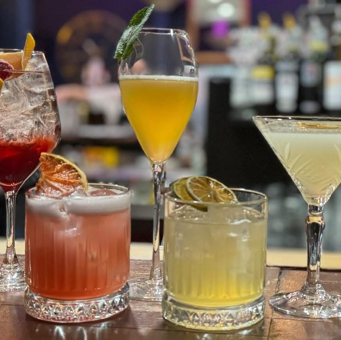 Pour fêter ce beau dimanche, cocktail ce soir..?!?! 🥰🍹
⚠️ On rappelle que l’abus d’alcool est dangereux pour la santé, consommer avec modération…