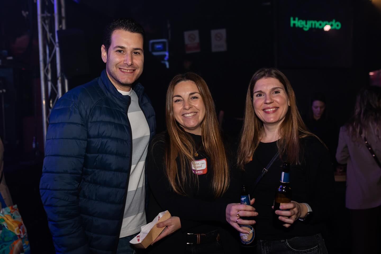 #HeymondoBirratour no solo es networking, también es una noche de diversión. ¡Primera tanda de fotos!
📸 @miguel_lafotto
#Birratour #creadoresdecontenido #influencers