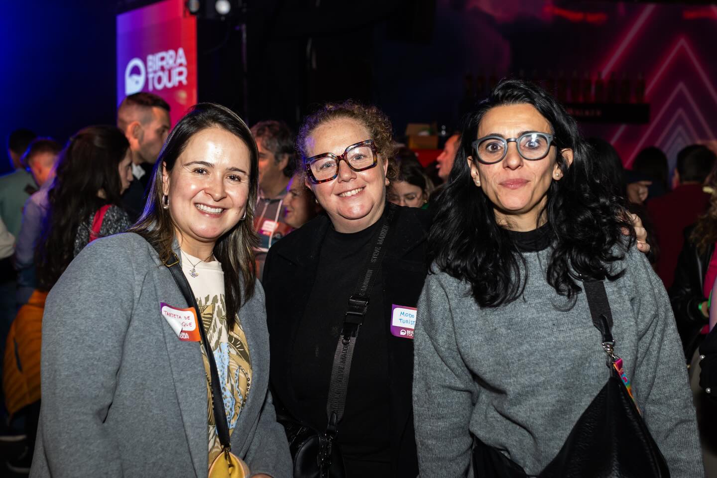 #HeymondoBirratour no solo es networking, también es una noche de diversión. ¡Primera tanda de fotos!
📸 @miguel_lafotto
#Birratour #creadoresdecontenido #influencers