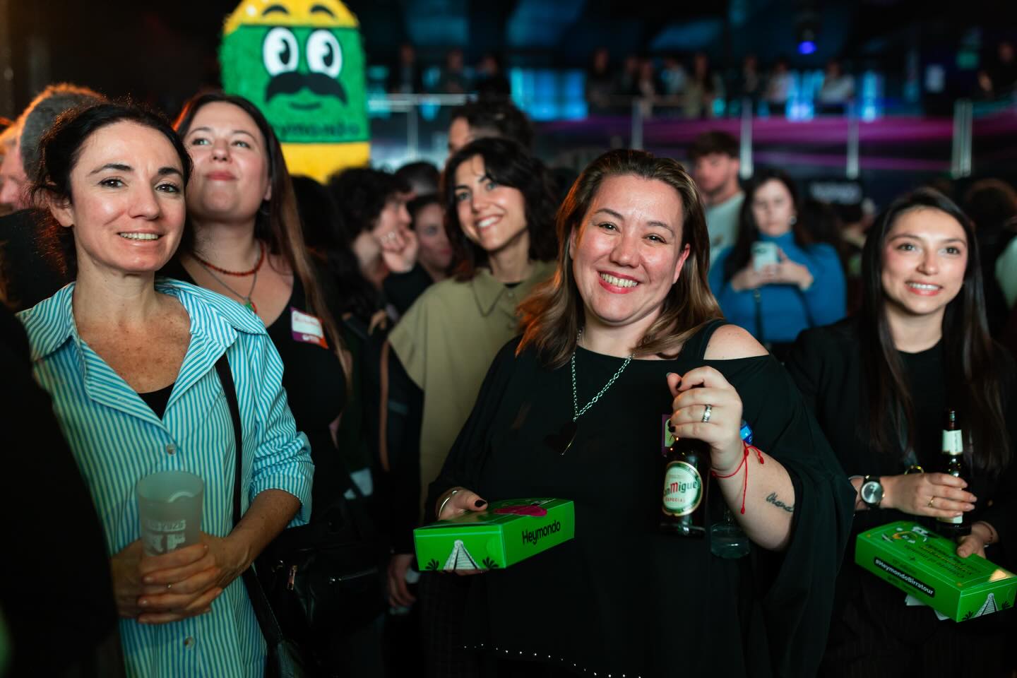 #HeymondoBirratour no solo es networking, también es una noche de diversión. ¡Primera tanda de fotos!
📸 @miguel_lafotto
#Birratour #creadoresdecontenido #influencers