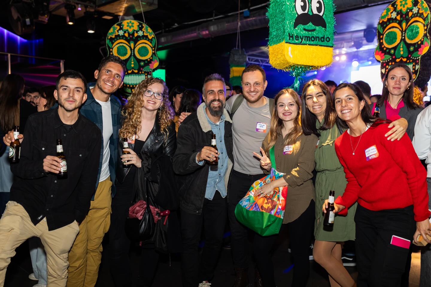 #HeymondoBirratour no solo es networking, también es una noche de diversión. ¡Primera tanda de fotos!
📸 @miguel_lafotto
#Birratour #creadoresdecontenido #influencers