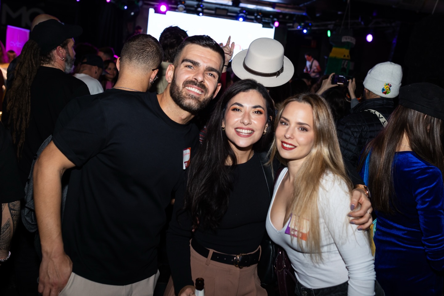 No podemos despedirnos hasta el próximo año sin compartir todos estos momentos y esas sonrisas 😀
#HeymondoBirratour #creadoresdecontenido #Birratour