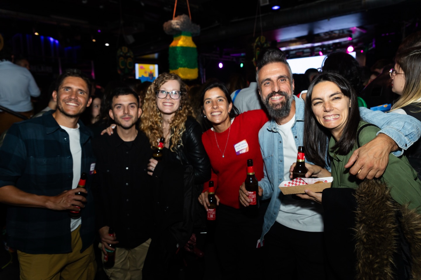 Si sumásemos todos los viajes que atesoran los creadores de contenido de viajes que cada año asistís a #HeymondoBirratour no habría documento que lo soportase ;)
Ya casi casi os decimos hasta la próxima, pero todavía queda alguna que otra foto de esta última edición 😘