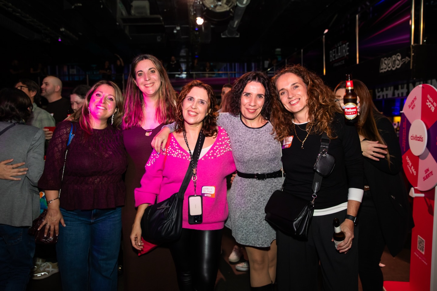 Ya casi casi terminamos. Imposible no compartir tantas y tantas fotos de esa noche.
Pronto estarán todas en nuestra web birratour.com
#HeymondoBirratour #creadoresdecontenido #influencers #viajes