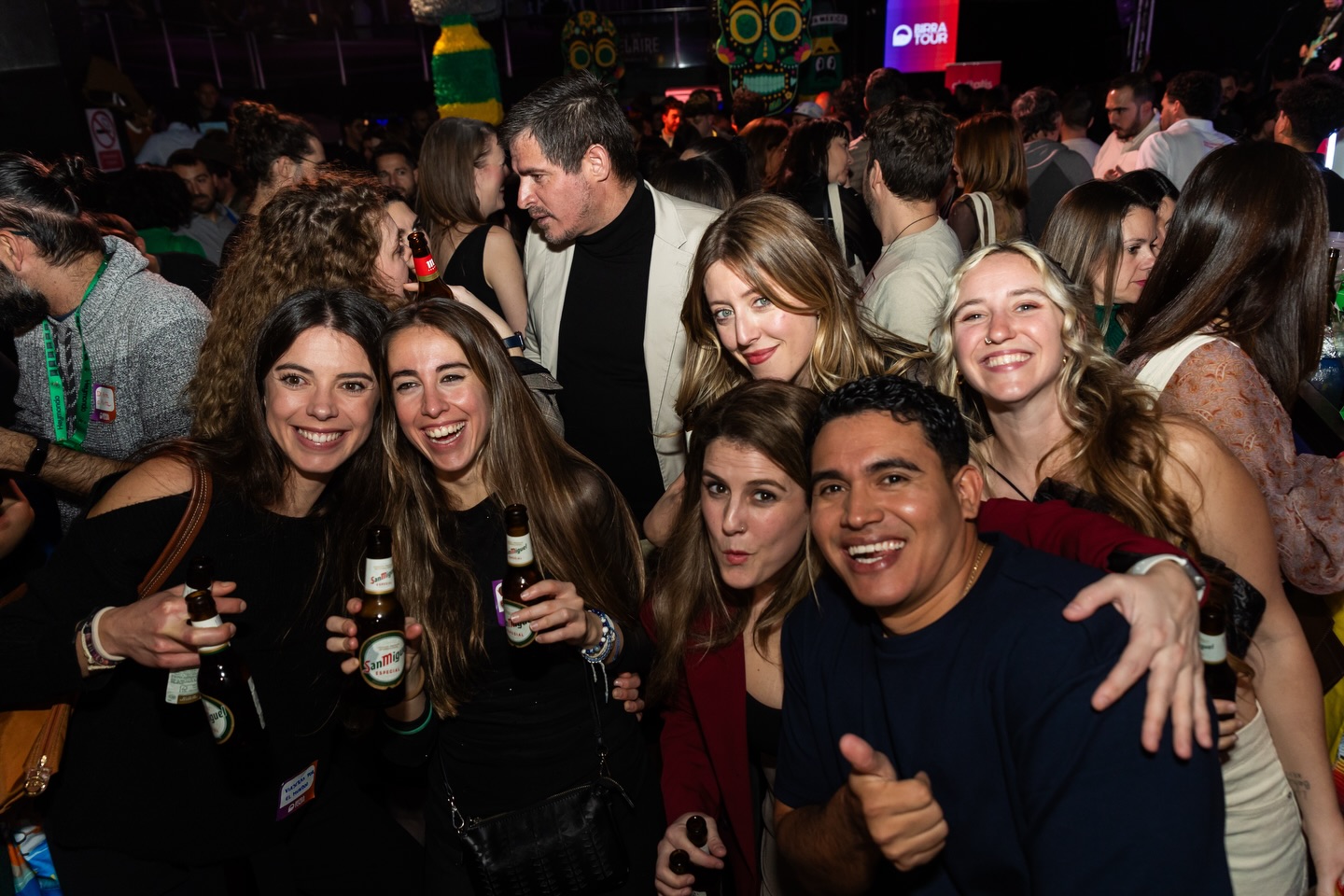 Si sumásemos todos los viajes que atesoran los creadores de contenido de viajes que cada año asistís a #HeymondoBirratour no habría documento que lo soportase ;)
Ya casi casi os decimos hasta la próxima, pero todavía queda alguna que otra foto de esta última edición 😘