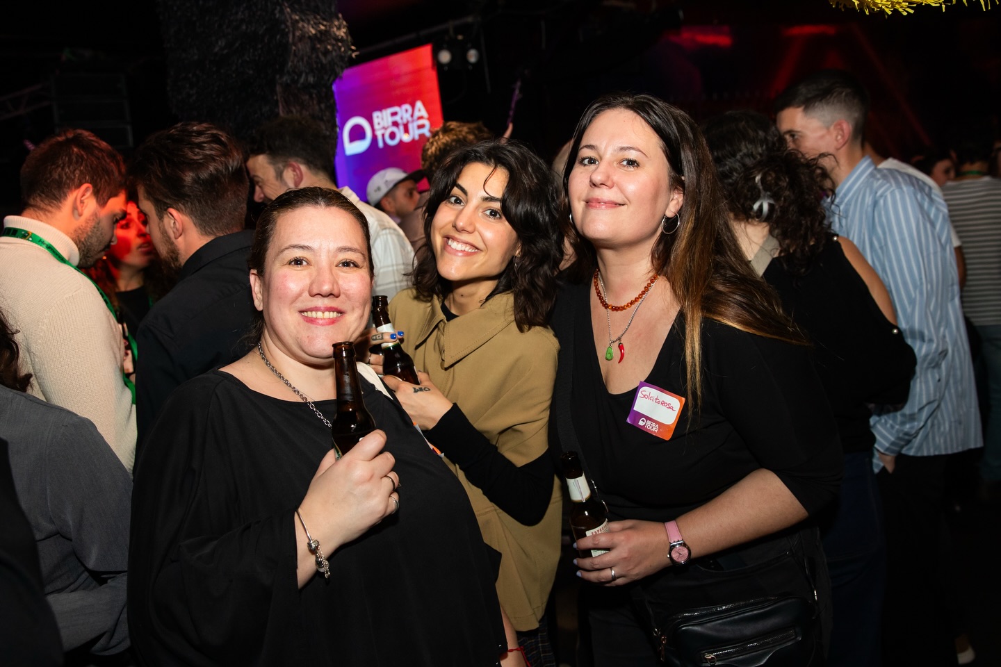 Ya casi casi terminamos. Imposible no compartir tantas y tantas fotos de esa noche.
Pronto estarán todas en nuestra web birratour.com
#HeymondoBirratour #creadoresdecontenido #influencers #viajes