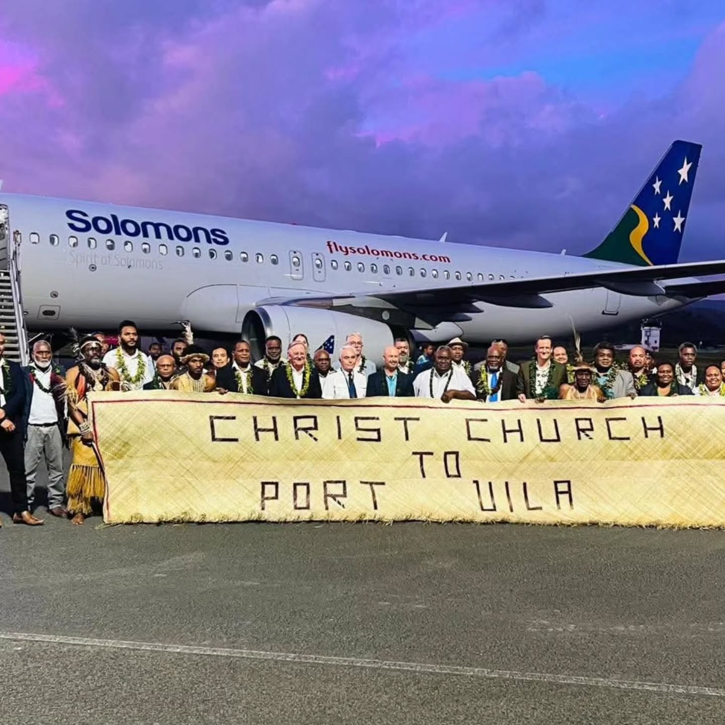 🇻🇺✈️ Solomon Airlines launched its new non-stop Christchurch–Port Vila service, providing the first regular direct commercial flights between the South Island of New Zealand and Vanuatu.
The new service operates every Thursday and Saturday, with a flight time of under four hours between Christchurch and Port Vila.
The additional route complements Solomon Airlines’ existing four weekly Auckland–Port Vila services, increasing the total number of flights between Vanuatu and New Zealand to six per week.
Speaking during the launch at Bauerfield International Airport, Solomon Airlines CEO Matthew Findlay said the new route has already generated strong demand, with around 2,000 forward bookings confirmed over the coming months.
Today’s inaugural Christchurch flight also arrived with more than 125 passengers, operating close to full capacity.
The Department of Tourism welcomes the additional air access, which provides greater travel choice for visitors and supports continued growth in arrivals from the New Zealand market.
The Department also acknowledges the Government of Vanuatu and Solomon Airlines for their collaboration in introducing the new service. At the same time, Vanuatu and Solomon Islands are continuing discussions to review the existing Air Services Agreement, with the aim of supporting additional international air services and improving regional connectivity.
The Department of Tourism looks forward to welcoming more New Zealand visitors as the new Christchurch service gets underway.
#Vanuatu #SolomonAirlines #SolomonIslands #newZeakand #PortVila