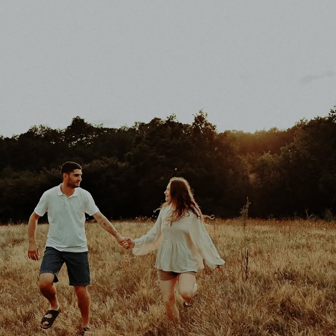 L & N
J'aime tellement photographier la complicité, les rires & la tendresse
En ce moment, les séances s'enchaînent, chaque jour un nouveau shooting, couple, famille, portrait, boudoir, nouveau né...
Je me régale
Quelle belle saison
Merci infiniment aux nouveaux et à tous ceux qui reviennent 🙌
#couple #couplelove #love #amoureux
#amoureuses amour tendresse seancecouple complicité photographecouple photographemariage lovesession photographedordogne photographelotetgaronne homestudio @fannyl_photographe