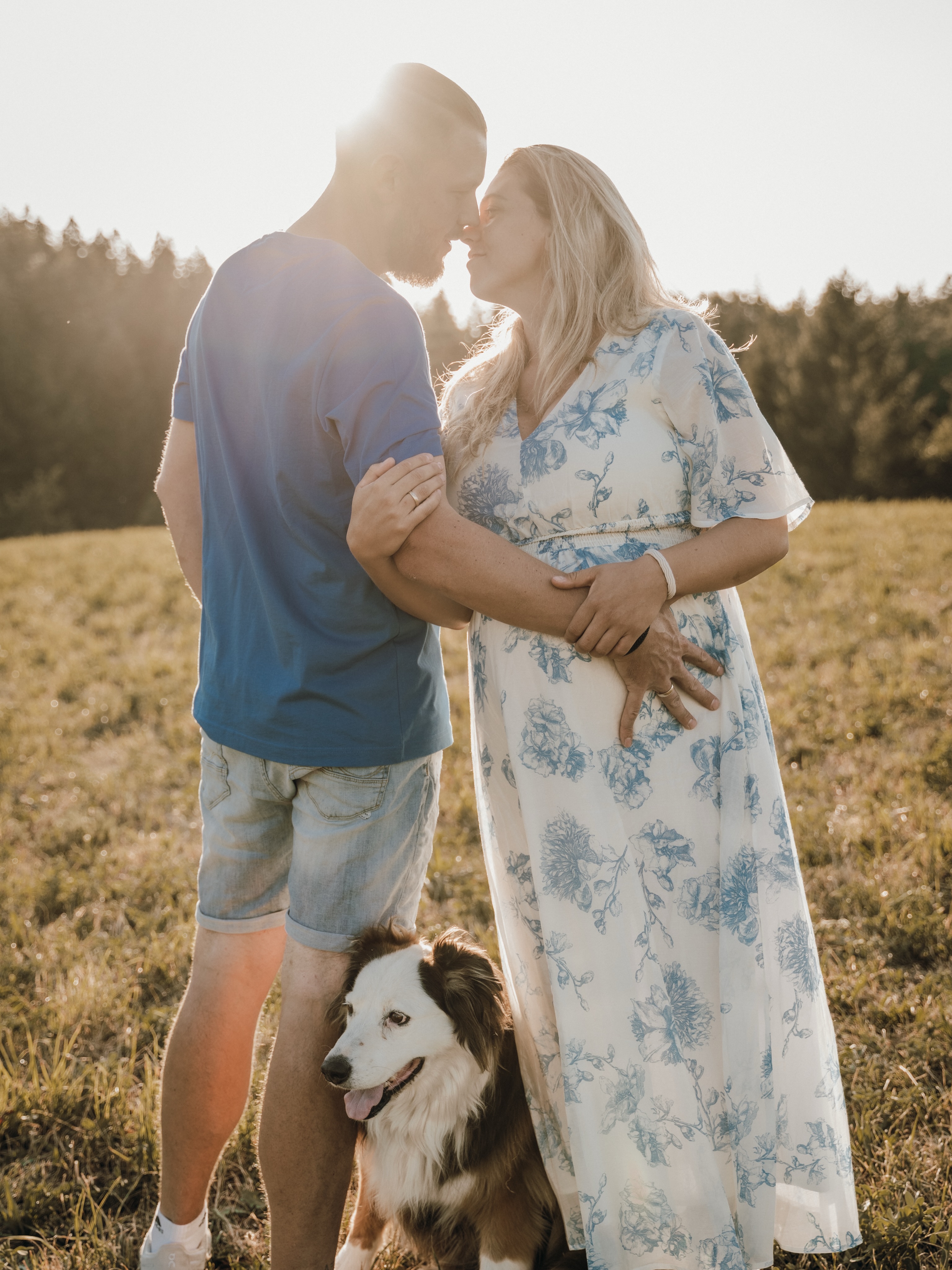 Für mich als Fotografin ist es das größte Kompliment wenn ich meine Kunden nicht nur einmal fotografieren darf! Baby is loading 👶🏼 ☀️
#babybauchshooting #babyfotografie #melaniehinterreiterphotography #babybauchfotografie #babybauchfotos
