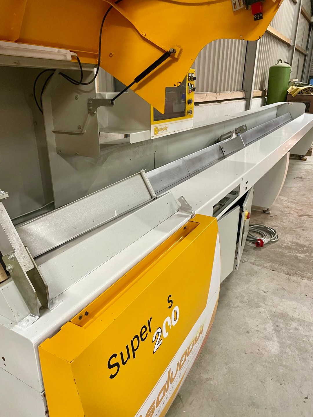 Loaded this morning, this used Salvador SuperPush 200 Automatic Optimising Crosscut Saw is on its way to Lincoln.
A quality used machine, ready for installation and commissioning to follow.
For reliable new and used woodworking machinery, get in touch today:
📞 01744 754127
📧 sales@rjwoodworking.co.uk
🌐 www.rjwoodworking.co.uk
#Salvador #SuperPush200 #CrosscutSaw #OptimisingSaw #UsedMachinery #WoodworkingMachinery #EuropeanManufacturing #JoineryMachinery #WorkshopUpgrade #SalesServiceSupport #SpareParts #PrecisionEngineering #woodworkingmachinery #scmgroup #manufacturing #woodworkingmachines #routingmachine #scmclass #edgebander #manufacturingbusiness #joinery #joiner #carpenter #carpentry